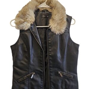 Baccini Black Leather Vest with Fur Collar